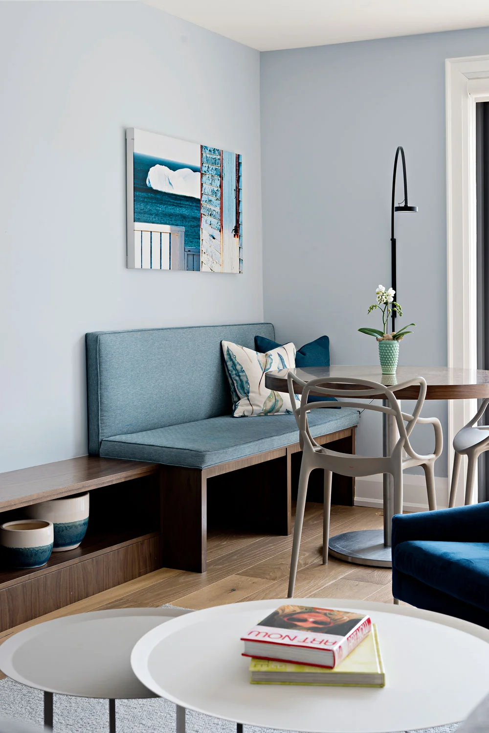 Breakfast nook banquette seating