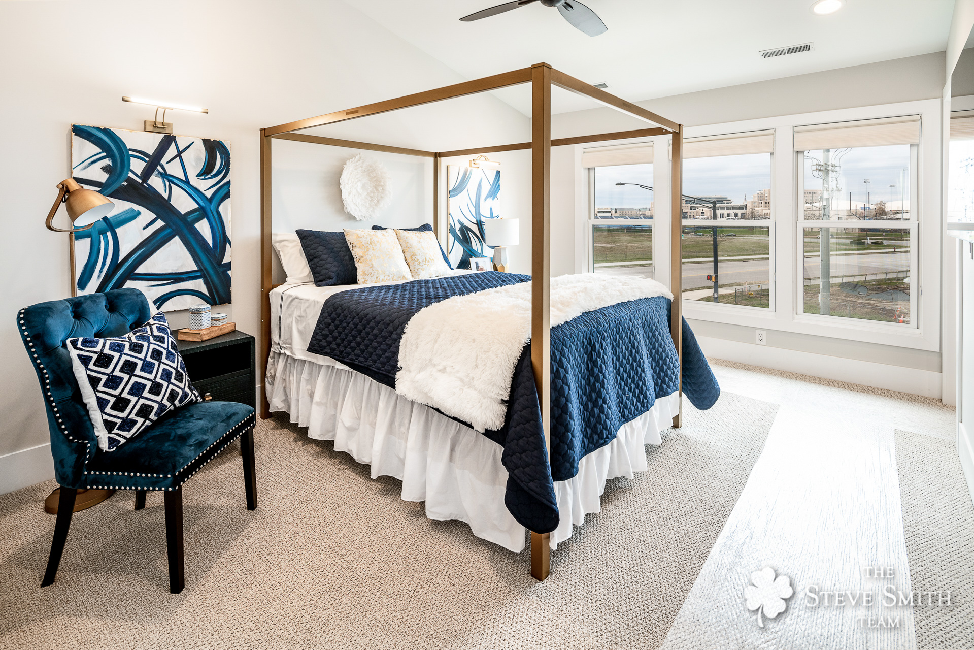 21 Bedroom Master 1.jpg