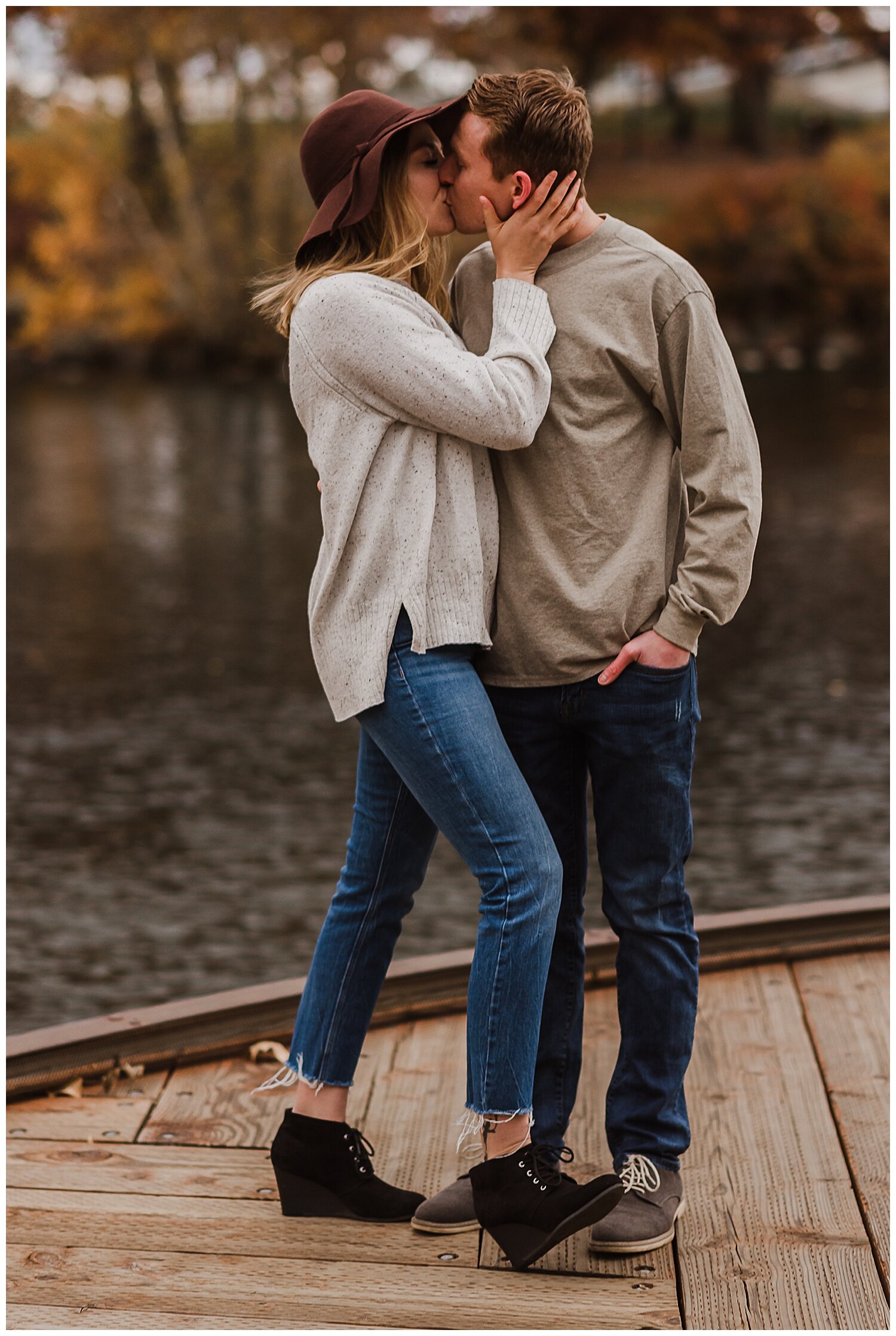 Spokane-Photographer-Bailey-Riley-Photo-Downtown-Couples-Session_0002.jpg