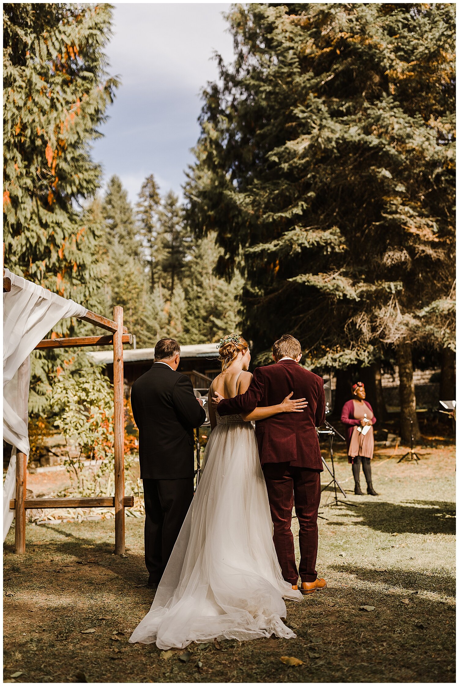 Spokane-Wedding-Photographer-Mitchams-Barn-Bailey-Riley-Photo_0171.jpg