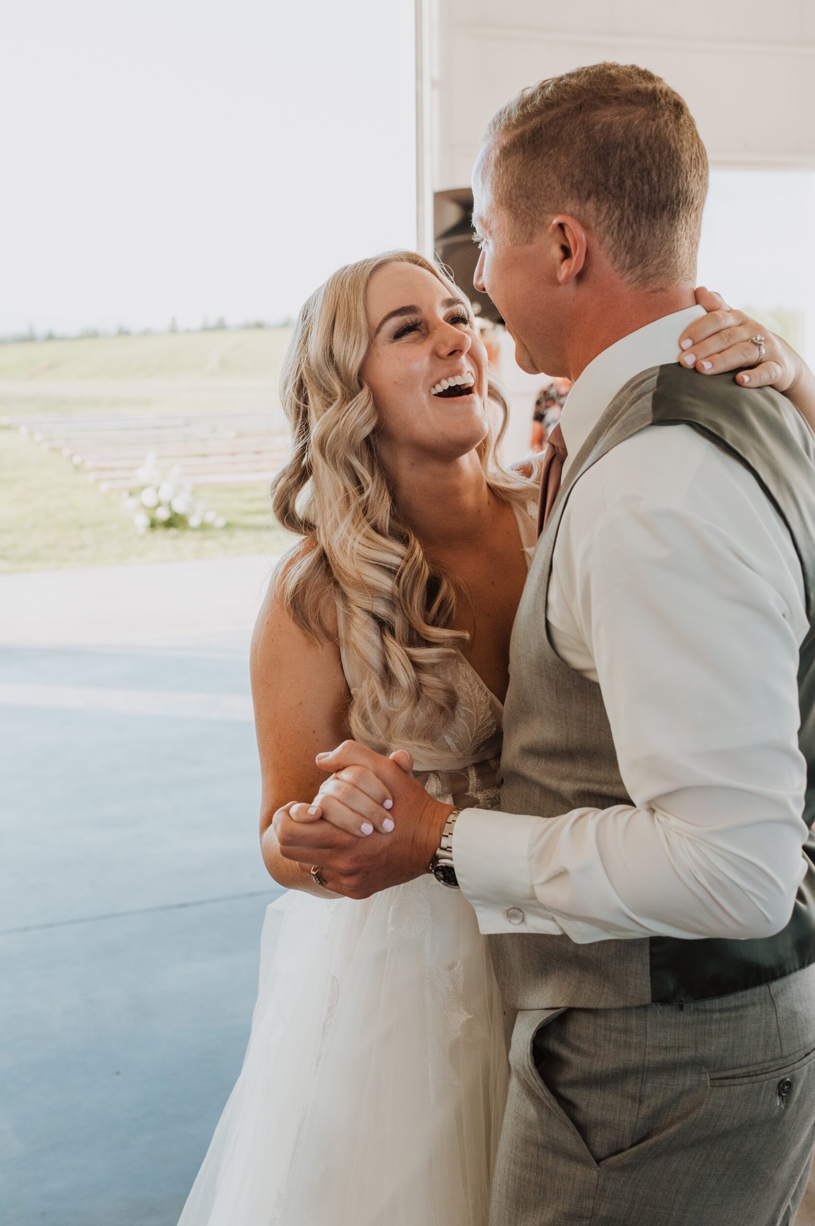 Spokane-Wedding-Photographer-Bailey-Riley-Photo-Farmhouse-Greenbluff-Liebertz-10.jpeg