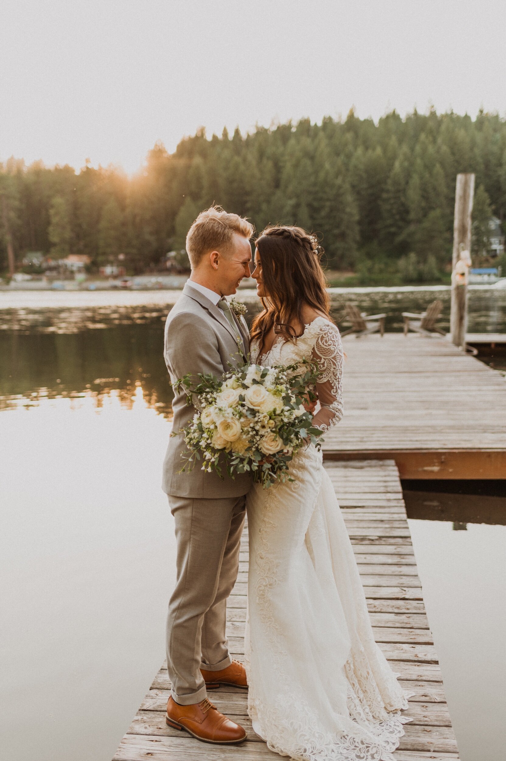 PNW-Wedding-Photographer-Bailey-Riley-Photo-Lake-CDA-Macy-Ben-1.jpeg