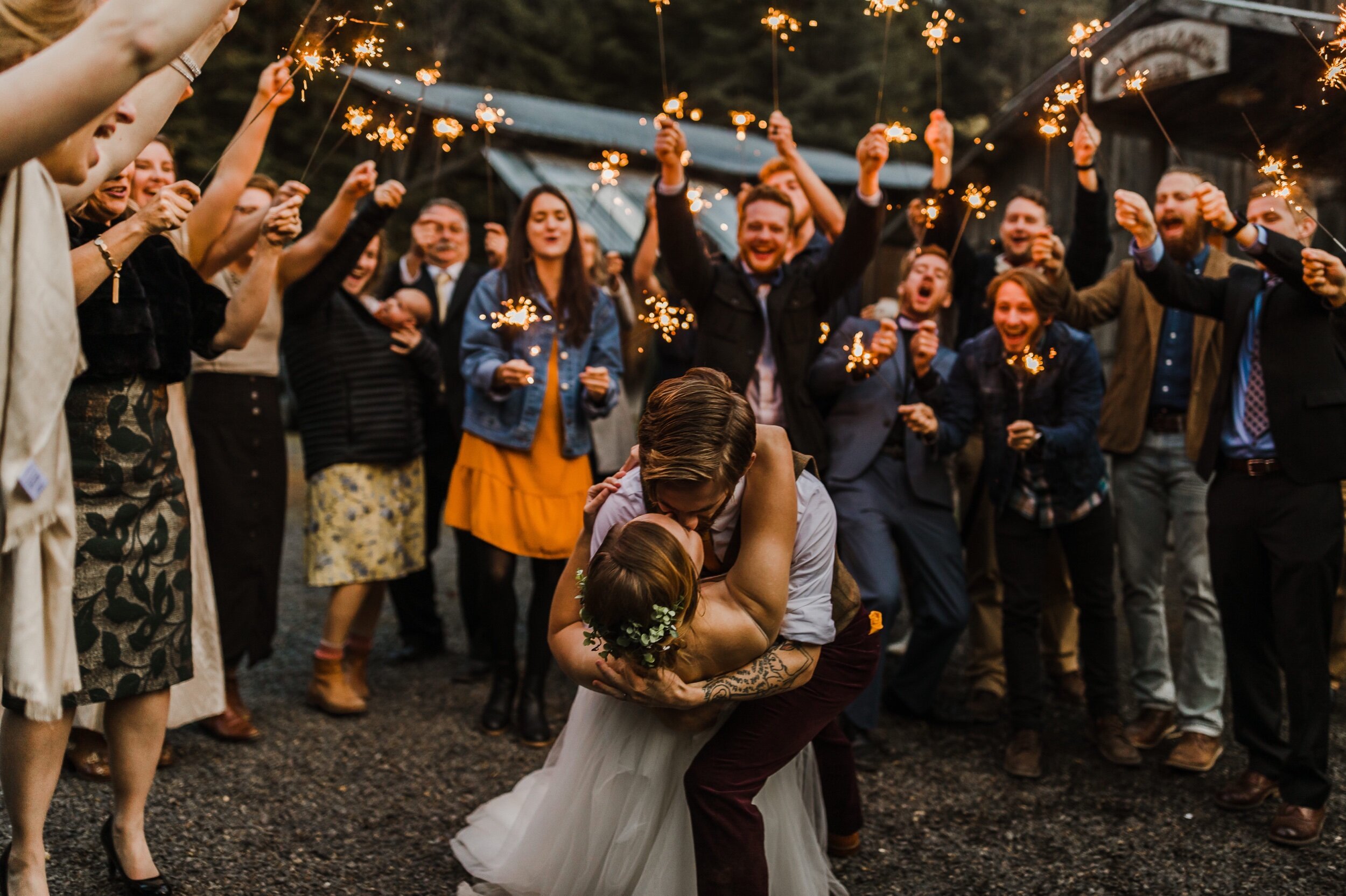 Spokane-Wedding-Photographer-Mitchams-Barn-759.jpeg