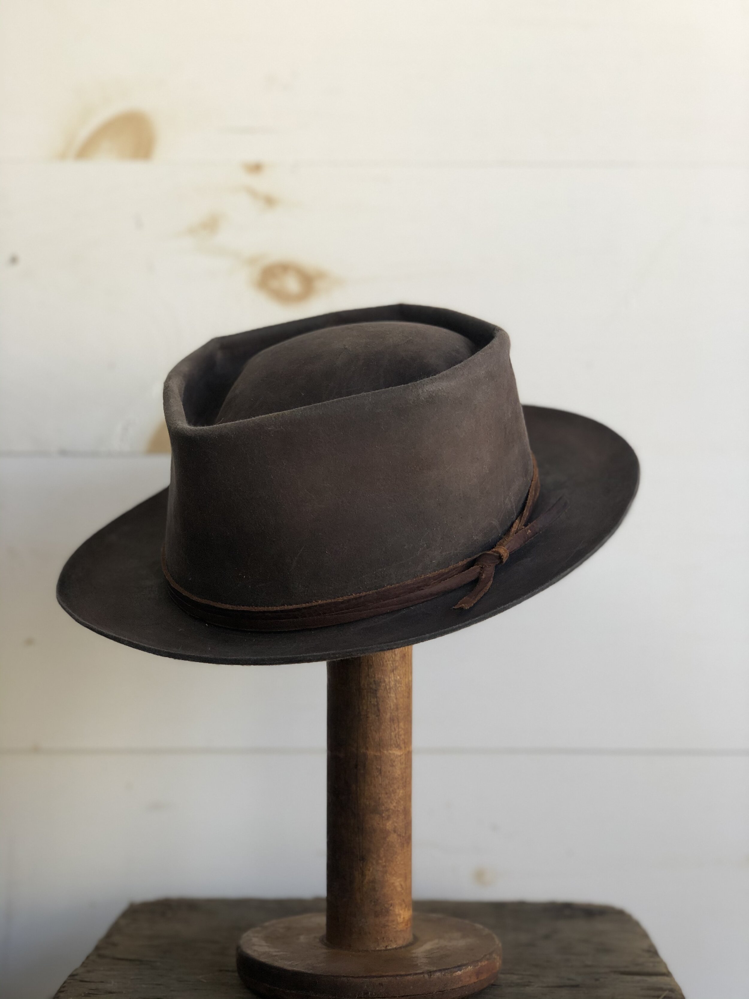 CD5D83C8-2EBB-481D-92B1-71FF20386C5F