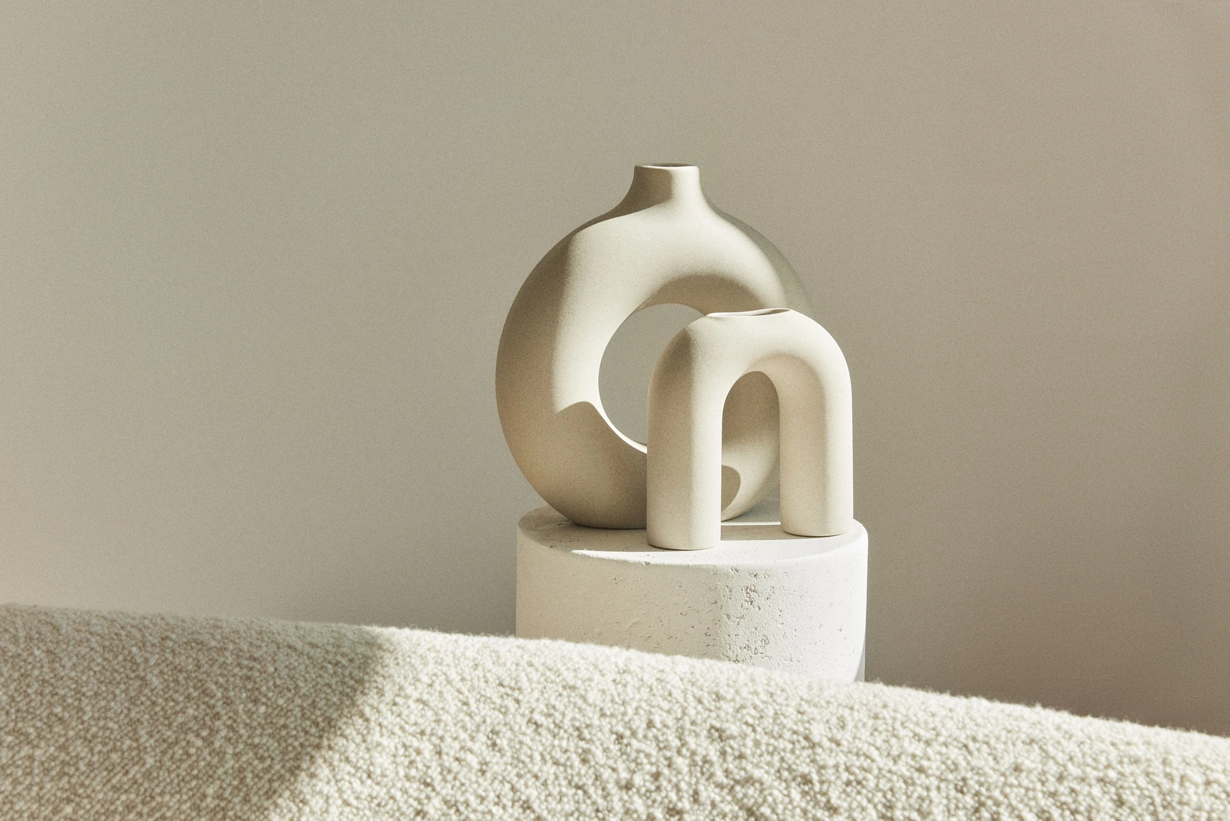 FY23_WIN_LL_2022_Vase1_0939 copy.jpg