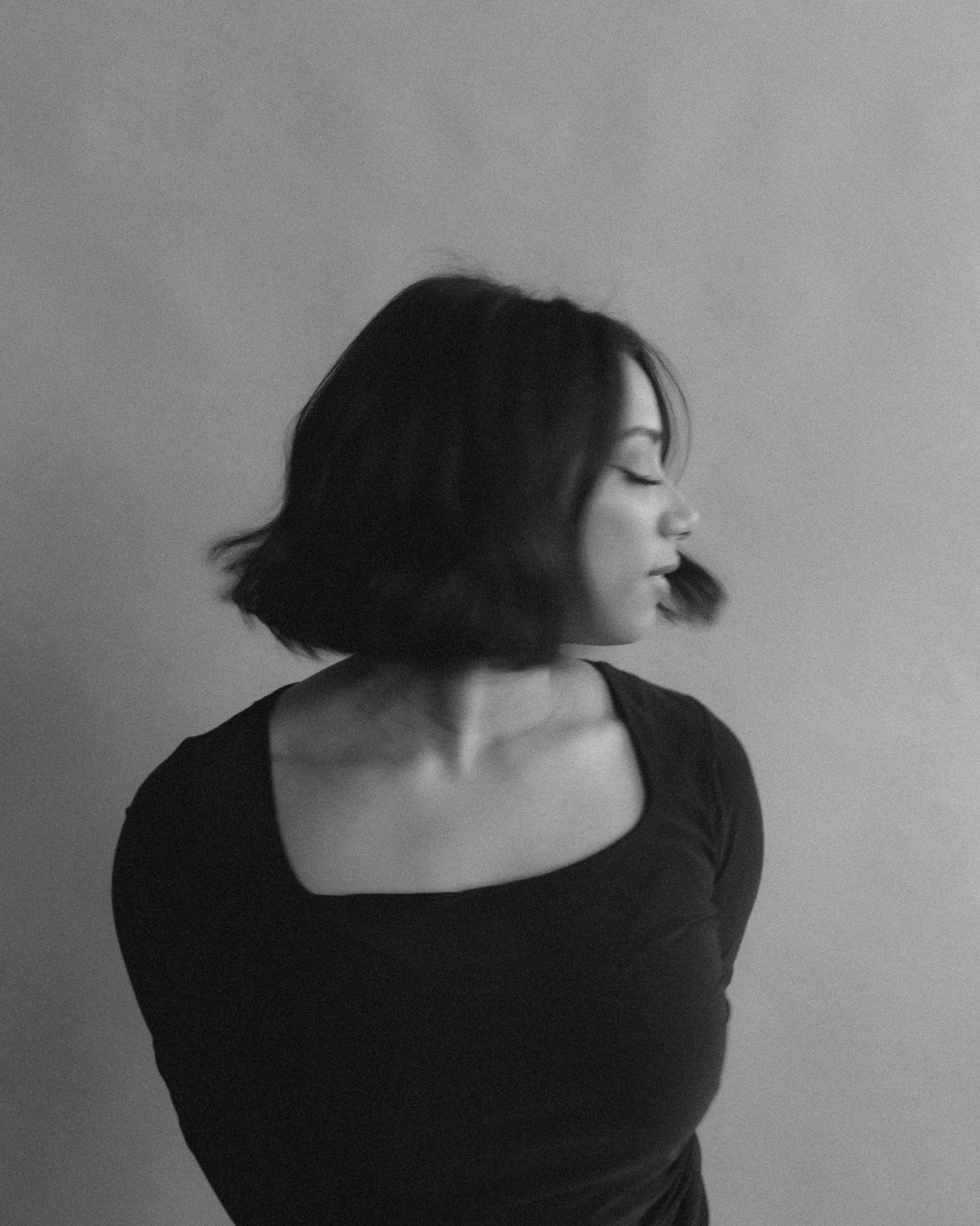 Meet Andrea, the talent behind @yafahbeautystudio β¨
From custom lived-in color to seamless hair extensions, she’s been perfecting her craft for nearly a decade— creating beauty transformations that will make you feel like that girl.
And