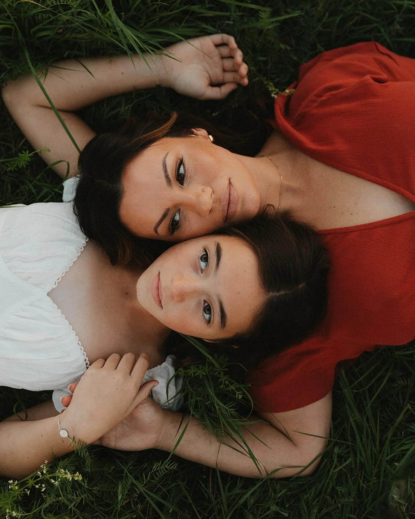 Some work just stays with you.
This session at Knox Farms was two summers ago, yet still holds such a special place in my heart. The way it all just flowed. The warmth, the light, the girls.
My style might have shifted a bit since then. I’ve