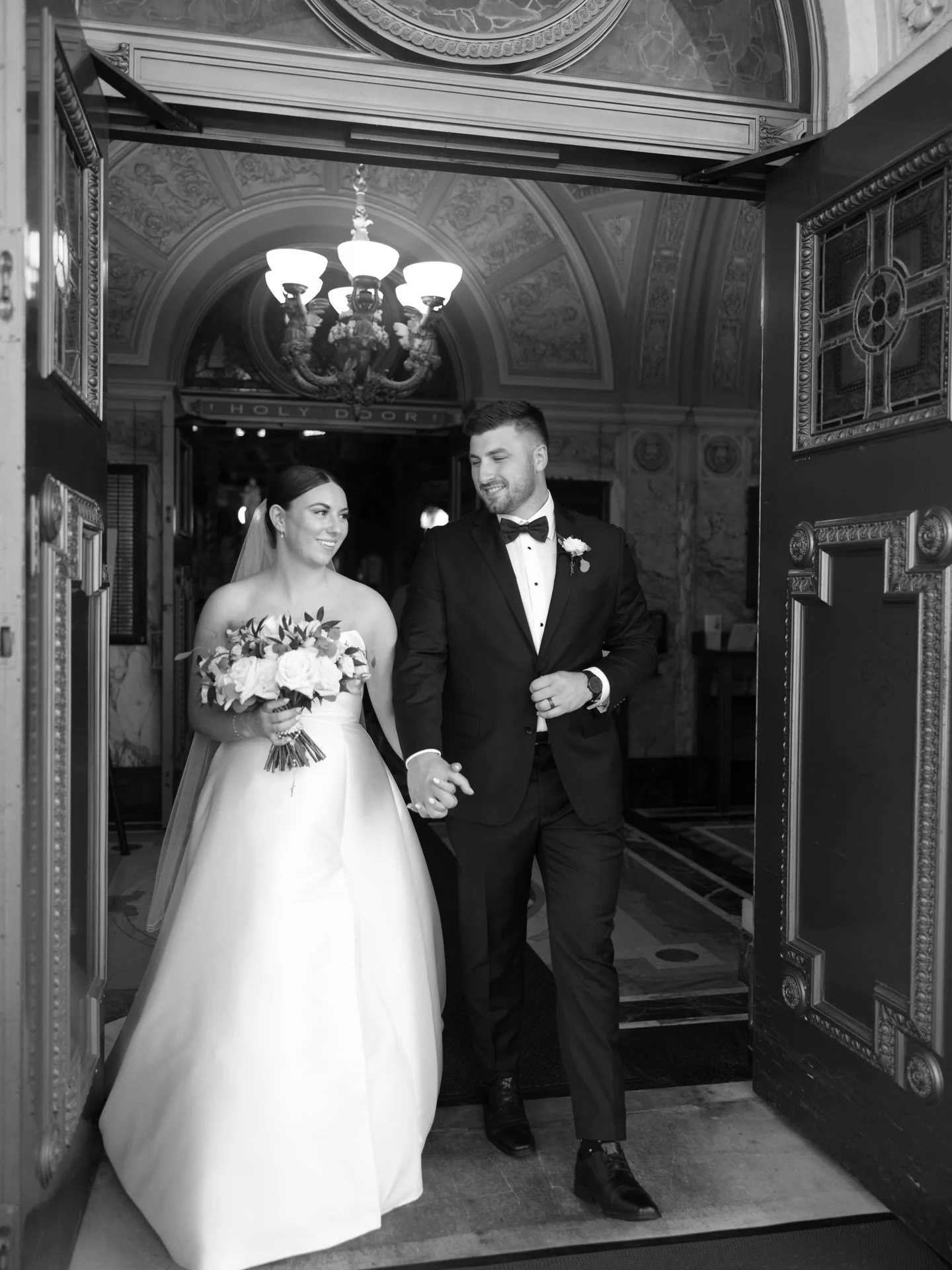 Gina &amp; Bryan✨

These are only just a few of my favorites because again, 20 slides can never be enough!!! Love this day so much with an incredible couple I fell in love with instantly. Connecting with all their family + friends was simply a bonus.