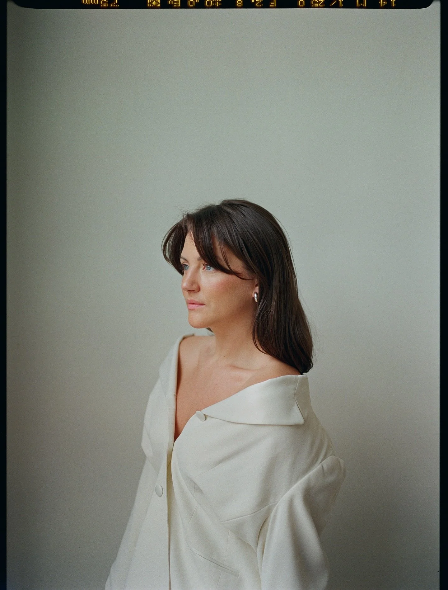 no big moment, just me

showing face from my branding session shot on film back in february.

more to come, along with some exciting changes soon :)

film by @chrysaleighphoto