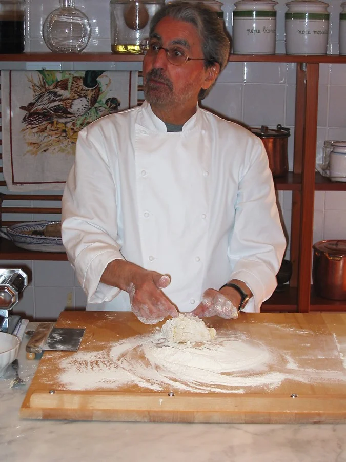 Gioliano Bugialli demonstrating how to make pasta