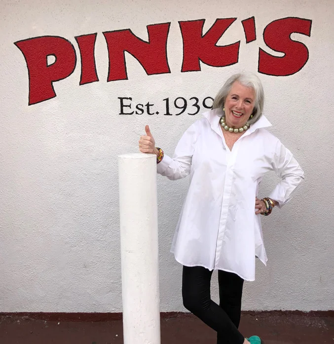 Sandy_Pinks_sign.jpg
