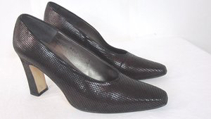 Vintage Margaret Jerrold shoes on eBay.