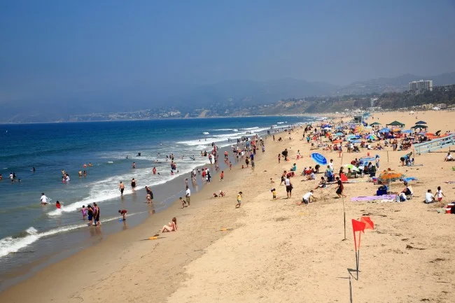 State Beach is at the end of Chautauqua Boulevard in Santa Monica. There was a great hamburger stand and our shop The Leisure Class.