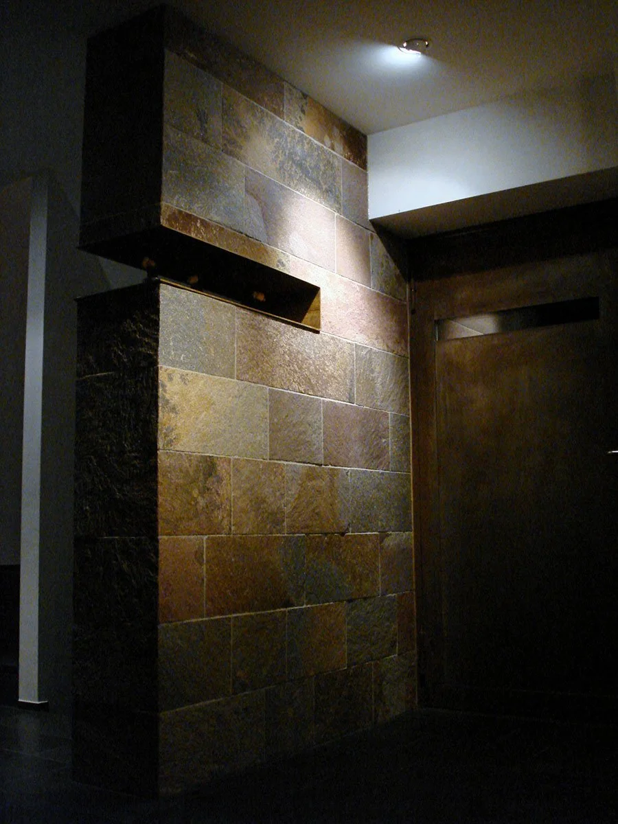 Eingang und Treppe (2).JPG