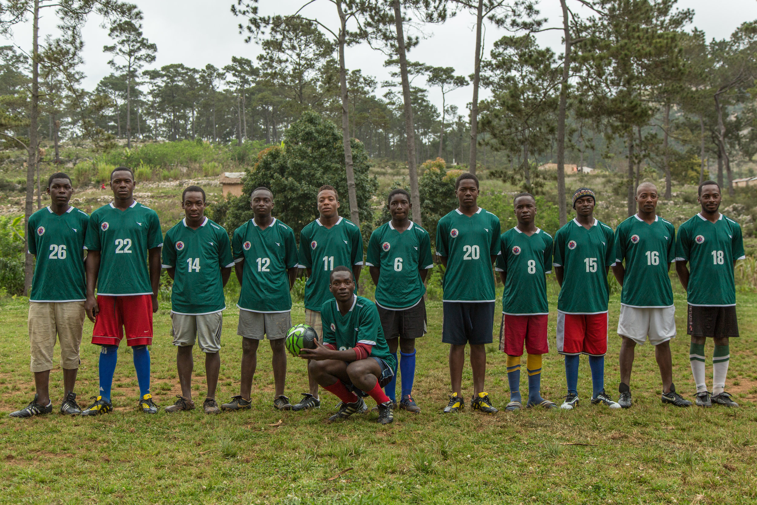 The Boukan Chat soccer team now called the Diablotins in their new kits. Soccer is a huge part of the way the world celebrates life and connects village to village. We love soccer and wanted to support the team. Now the Diablotin’s include a men’s a…