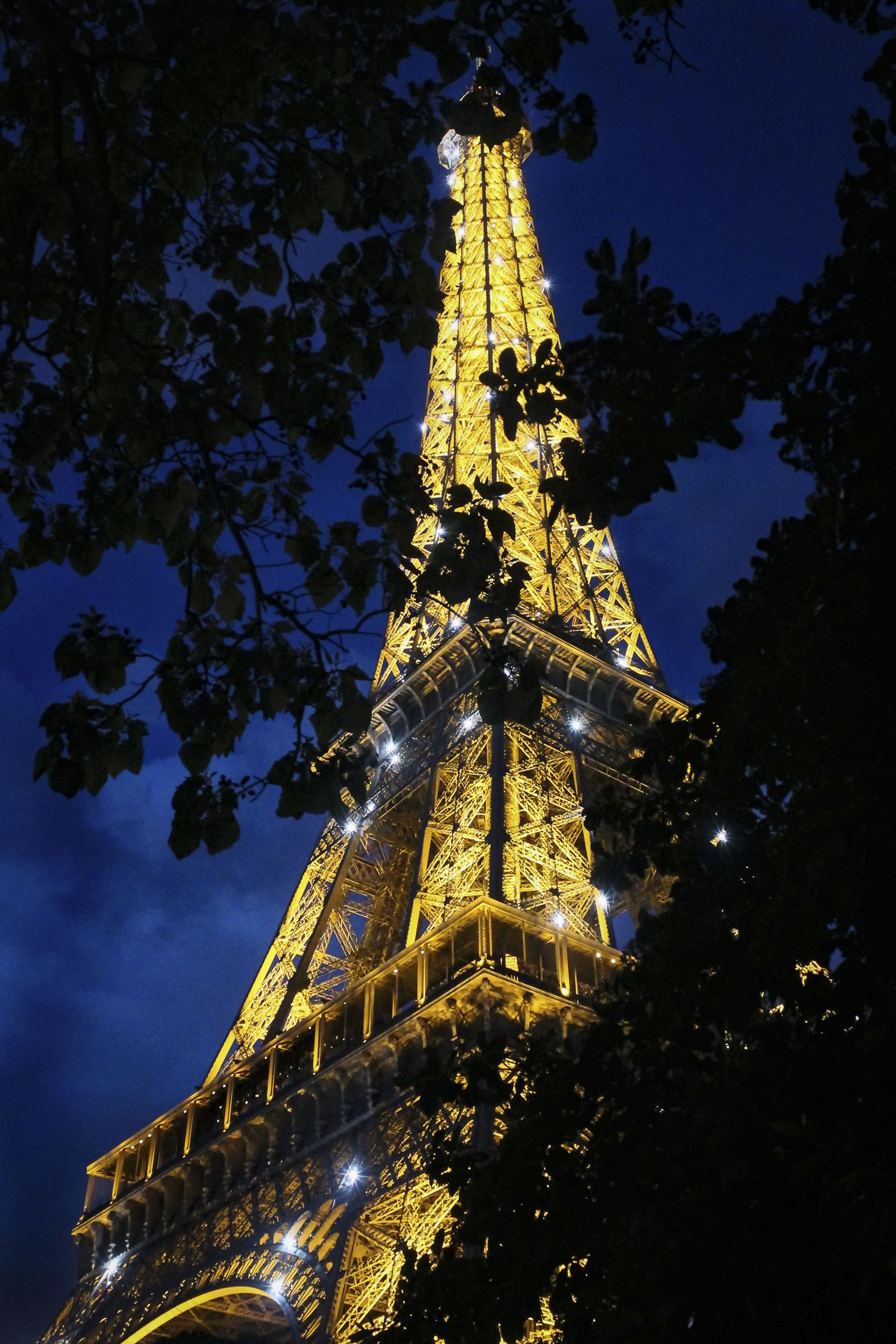 Golden Eiffel Tower.jpg