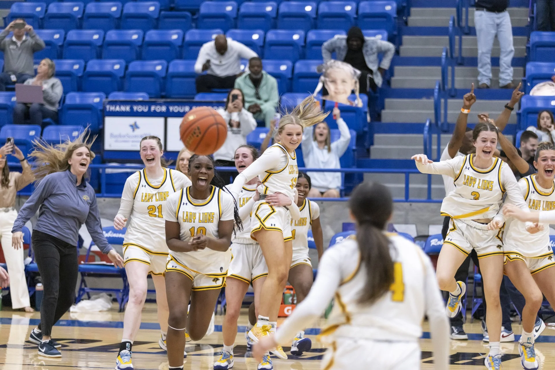 AbbyPfaffPhotography_basketball_49.jpg