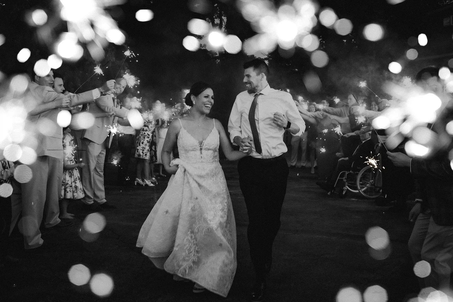 throwback to Denise &amp; Tom&rsquo;s sparkler exit 🎇✨

#syracusephotographer #syracusewedding #cnywedding #cnyphotographer #syracuseweddingphotographer #cnyweddingphotographer