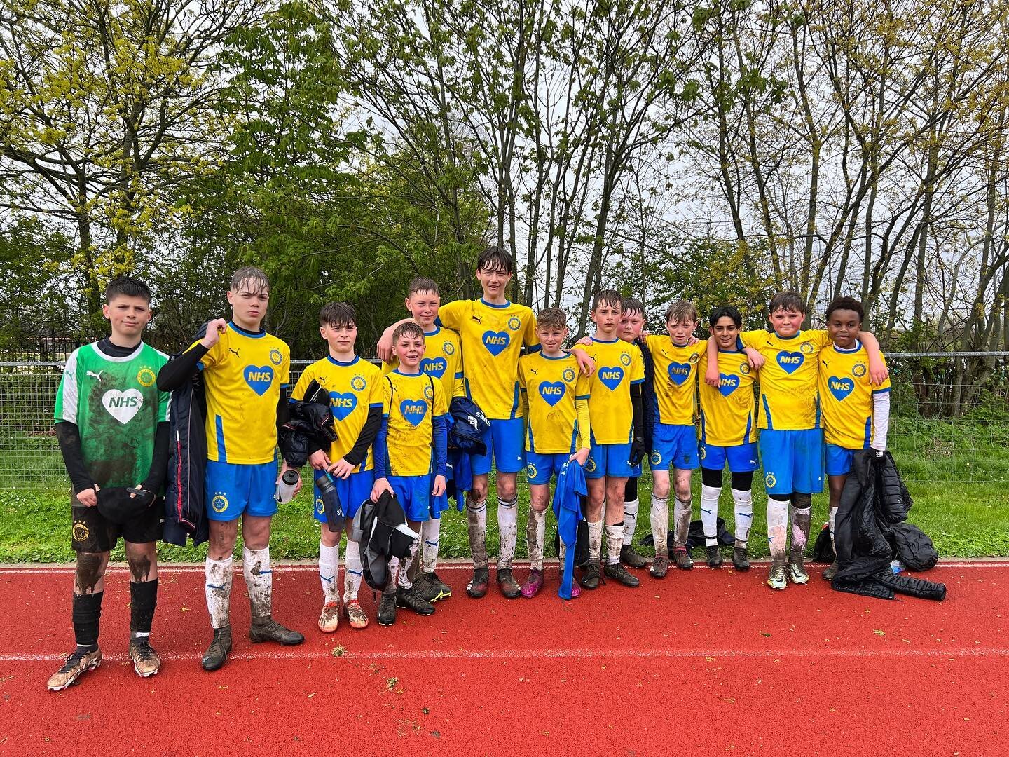 Risers U13 Blue team displayed great strength and good passing despite the wet weather and pitch condition in a local derby against well matched Whitstable Town on Sunday. 

Unlucky not to win, but happy to get a point, ending with a 2-2 draw. 

Play