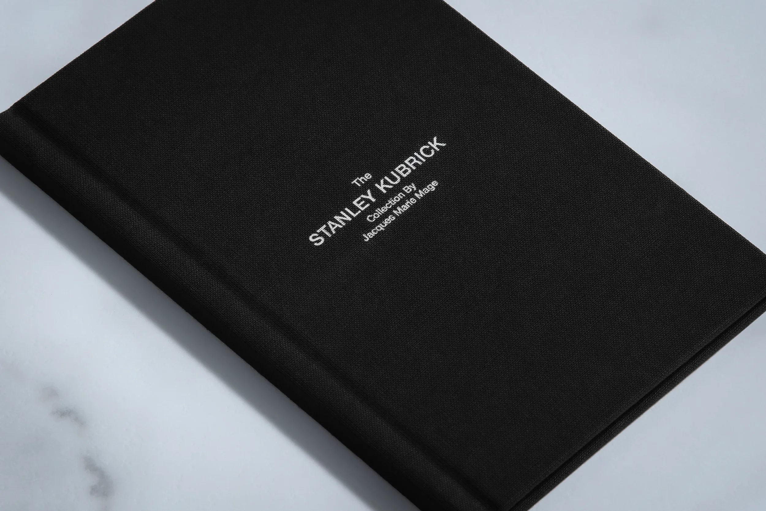 Kubrick_Packaging_Detail-05_Cropped_5377x3585_dpc1tf.webp