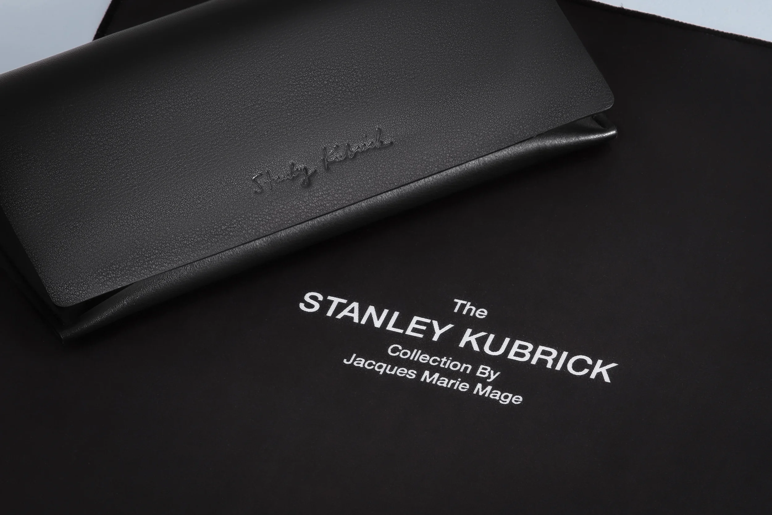 Kubrick_Packaging_Detail-13_Cropped_5377x3585_mf0672.webp