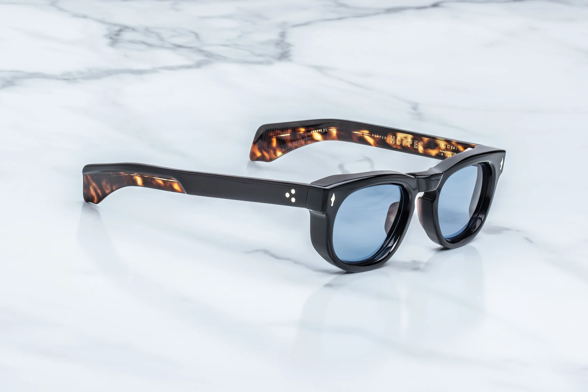 Pepper_10Y_Noir_3-4_Cropped_5377x3585_tlvvmn.webp