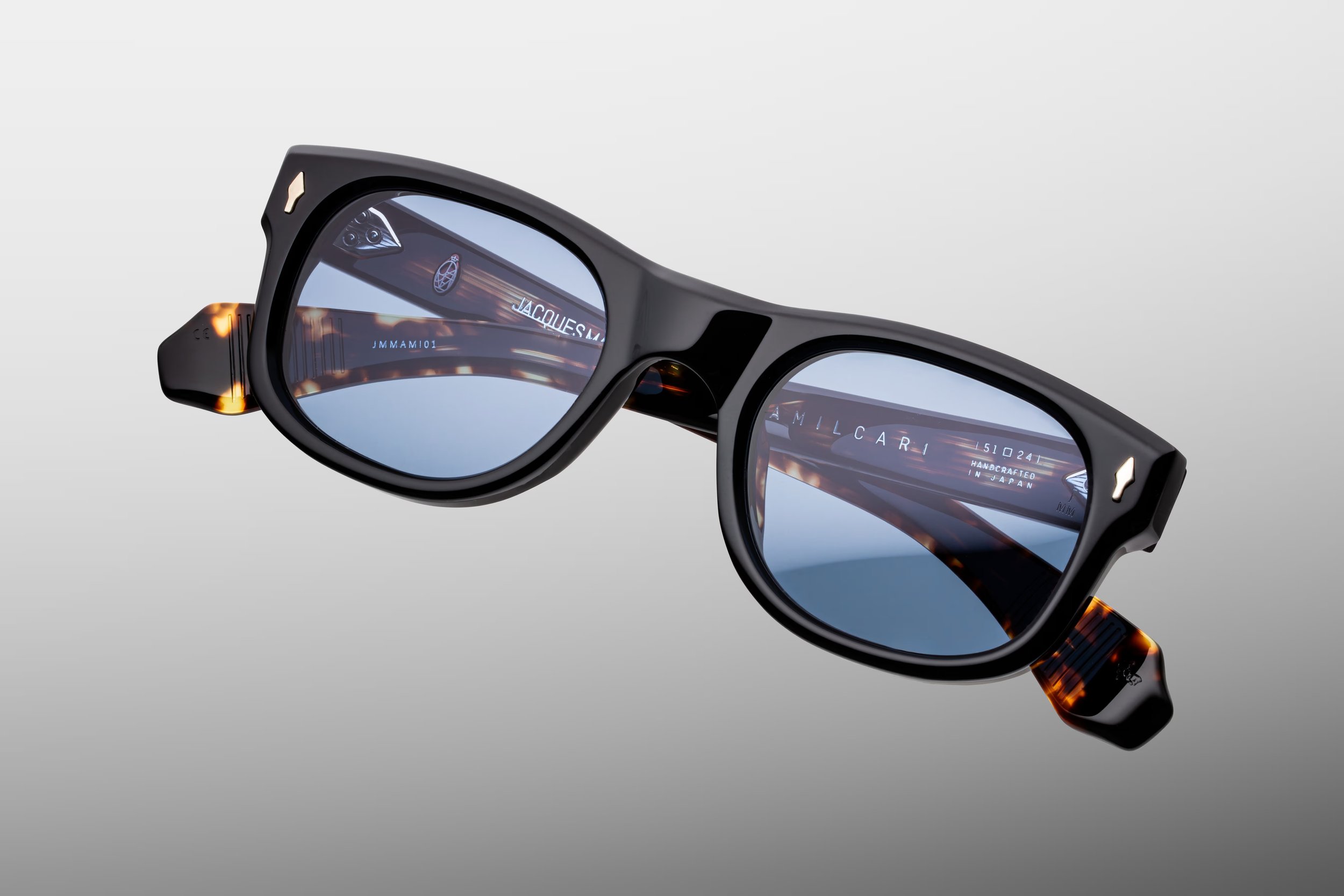 Amilcar_Noir_Detail-1_Cropped_5377x3585_mnplpi.jpeg