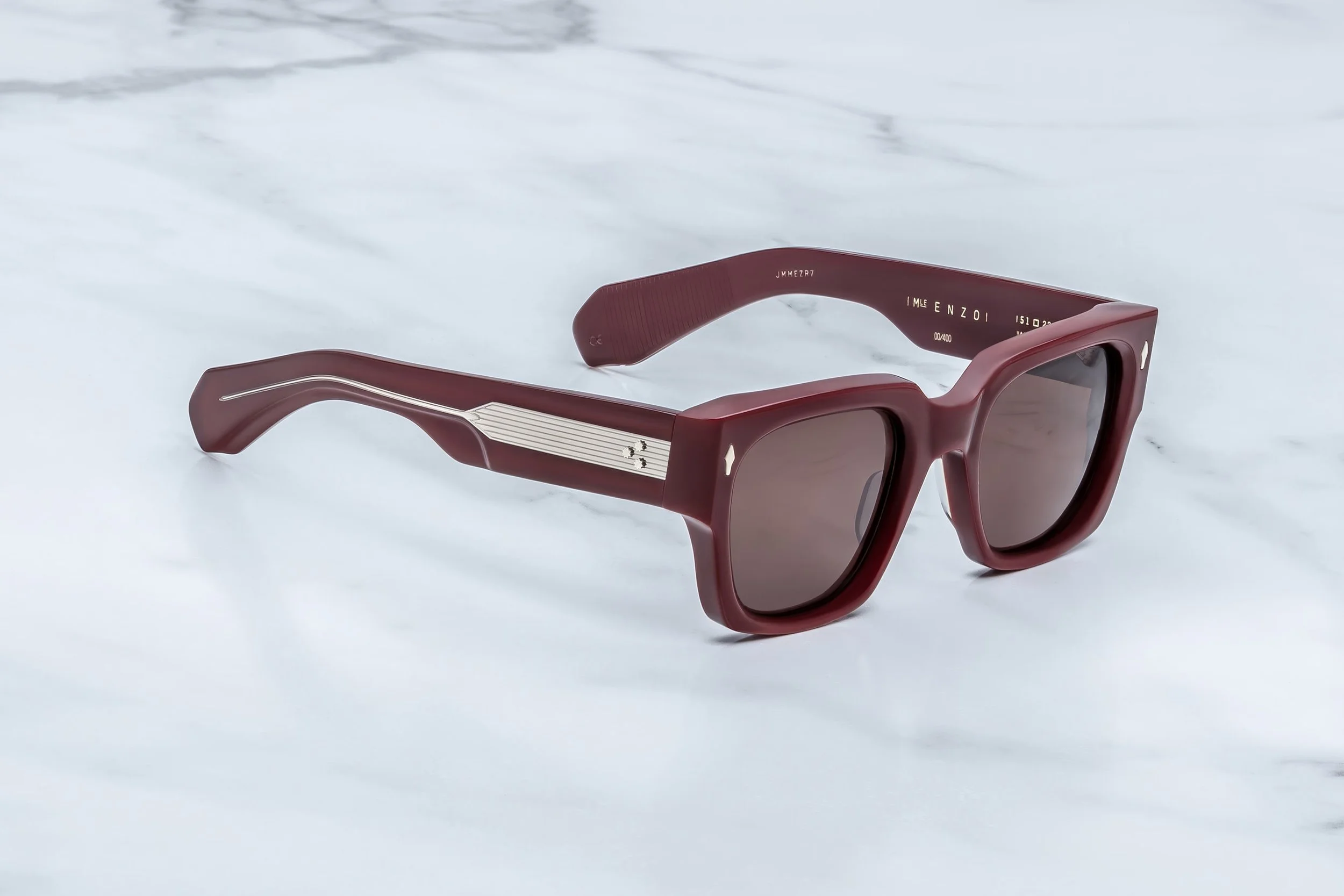 Enzo_Bordeaux_3-4_Cropped_5377x3585_rjmdb0.jpeg