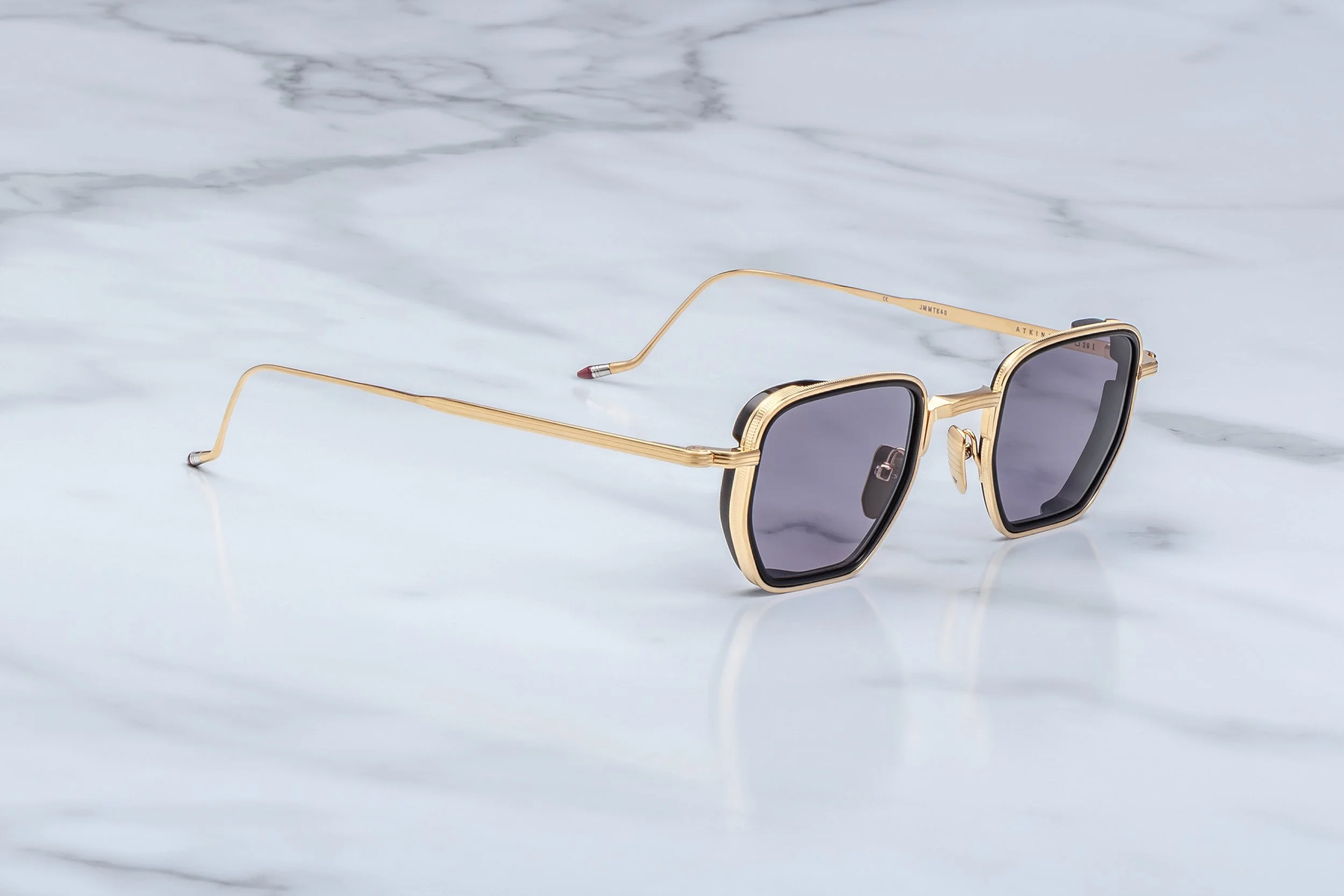 Atkins_Gold_3-4_Cropped_5377x3585_cvzw58.jpg