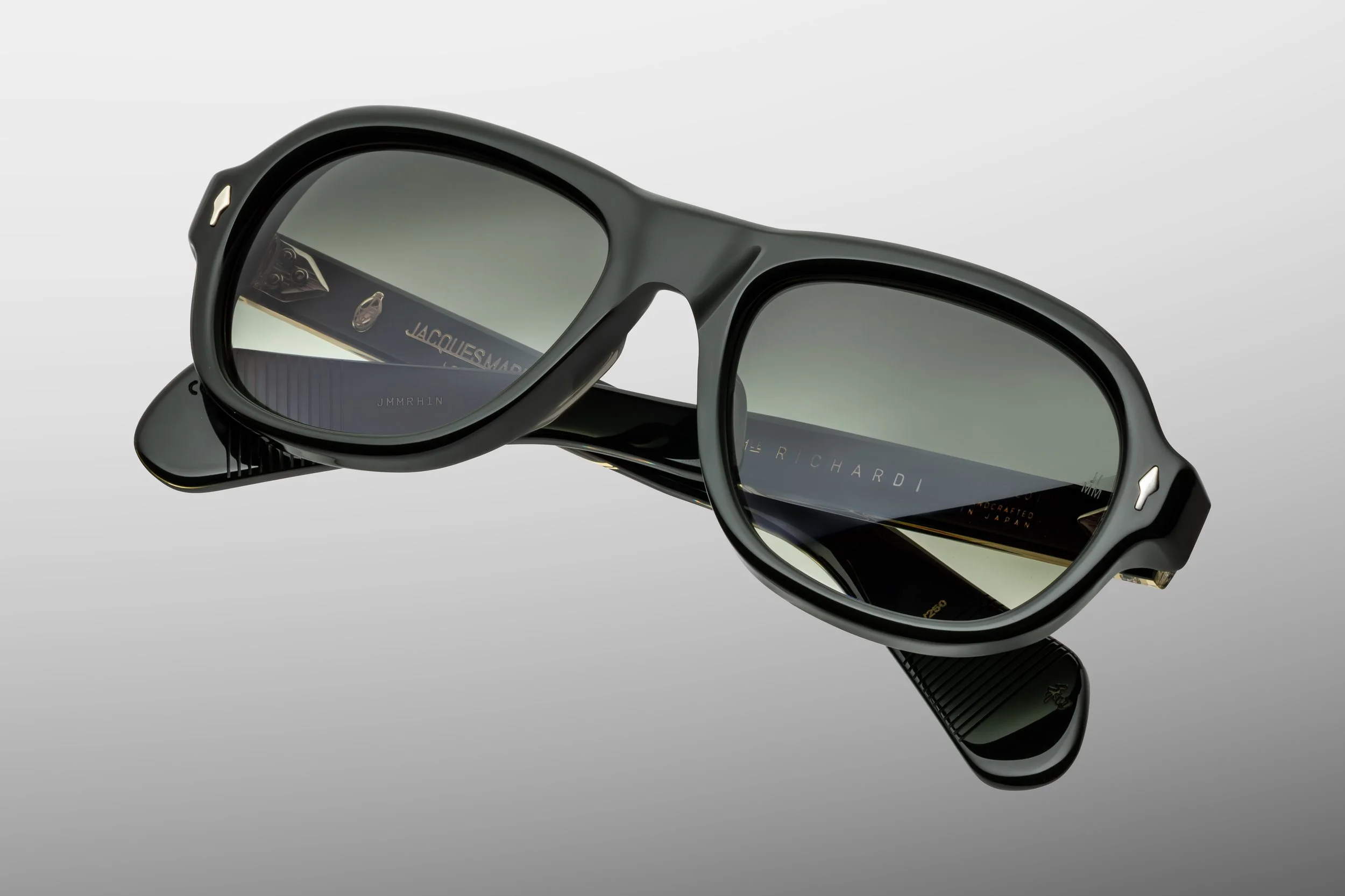 Richard_Viper_Detail-1_Cropped_5377x3585_ygftid.jpg