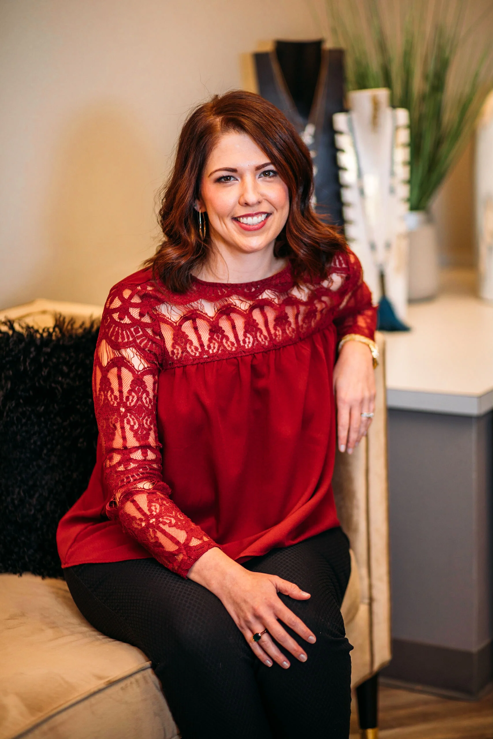 Janelle SalonHeadshots_ErinWittPhoto-176.jpg