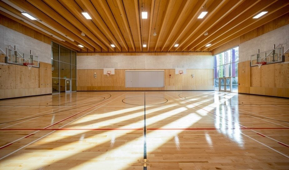 #repost from @kalesnikoffcompany 👇️⁠
⁠
The exposed mass timber on display throughout Bayview Elementary School offers students and teachers a warm and inviting place to learn and grow. ⁠
⁠
⁠
Bayview Elementary⁠
Vancouver, BC⁠
⁠
@chandosltd @francl_a