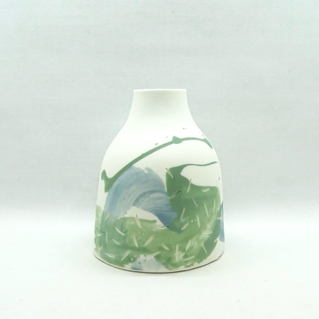 Online ceramics shop now open. 

Head to my website, 
Www.taniavrancic.com
link in bio

There aren&rsquo;t many there, i will photograph more in coming weeks. DM me if you can&rsquo;t find what you&rsquo;re looking for. 

For paintings DM me or come 