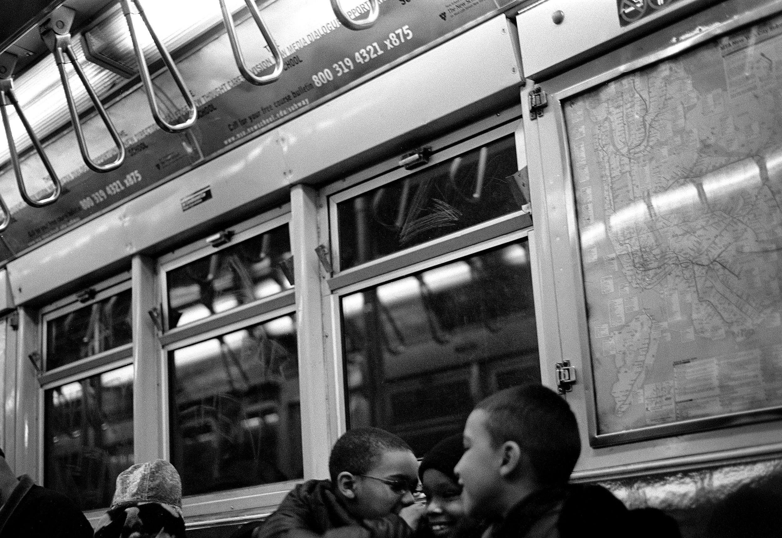 snaps_kids-on-subway-retouched.jpg