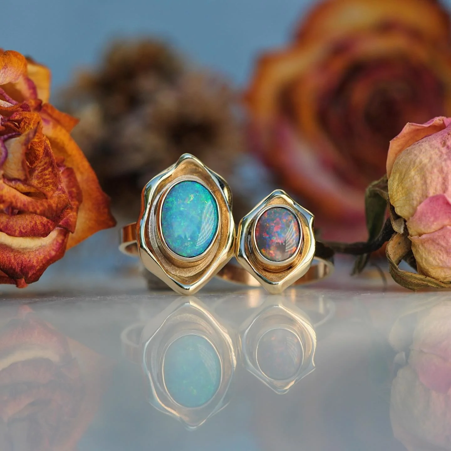 Celestial Portal Rings 🪞💫
Featuring solid black and crystal opals from Australia, set in solid 14kt gold. Available tomorrow at 11am Central on the site ✨✨✨