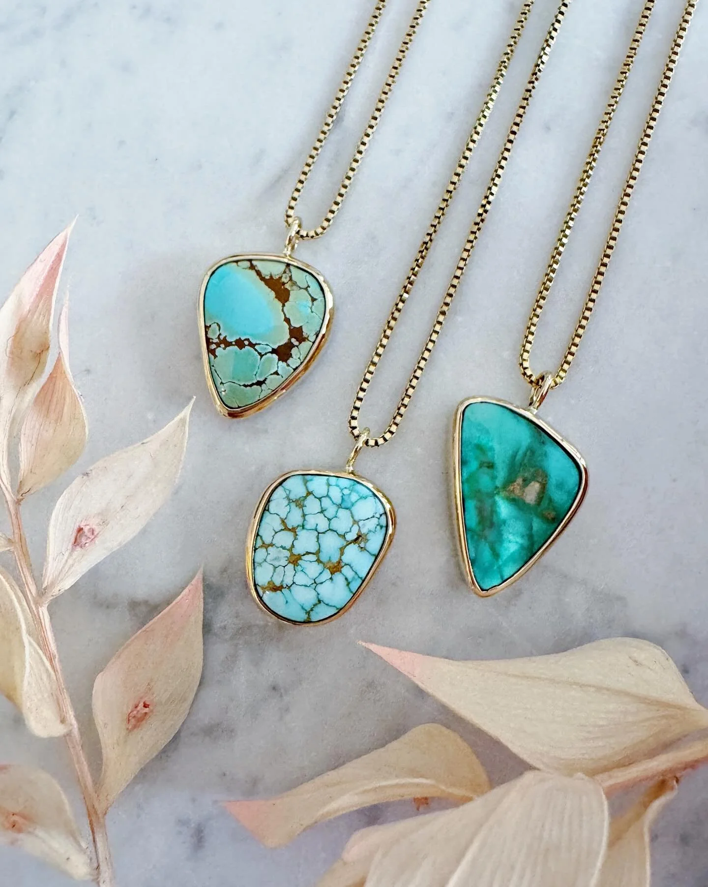 Turquoise + gold 💫
Prettiest new necklaces coming Friday at 11am Central ✨✨✨