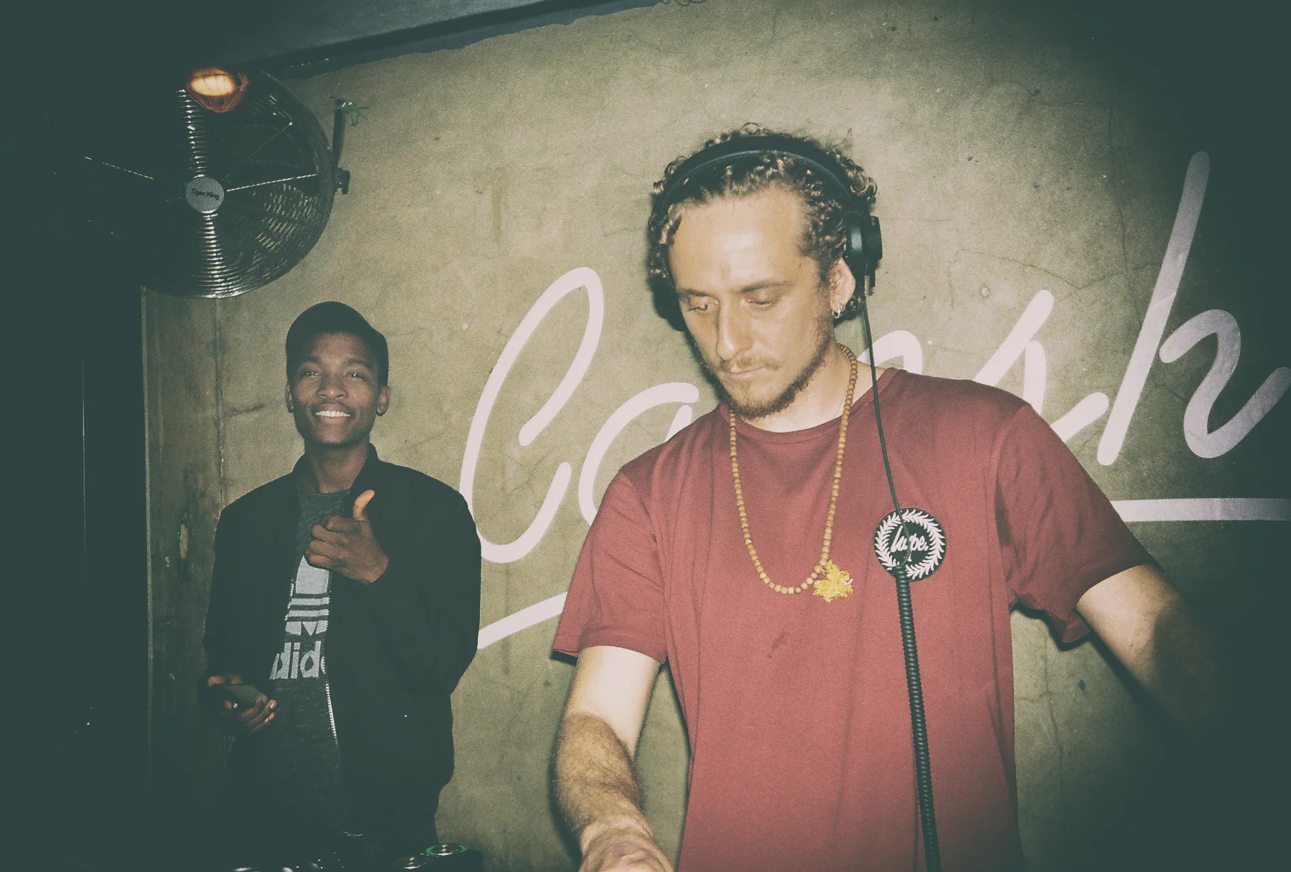 DJLAG6.jpg