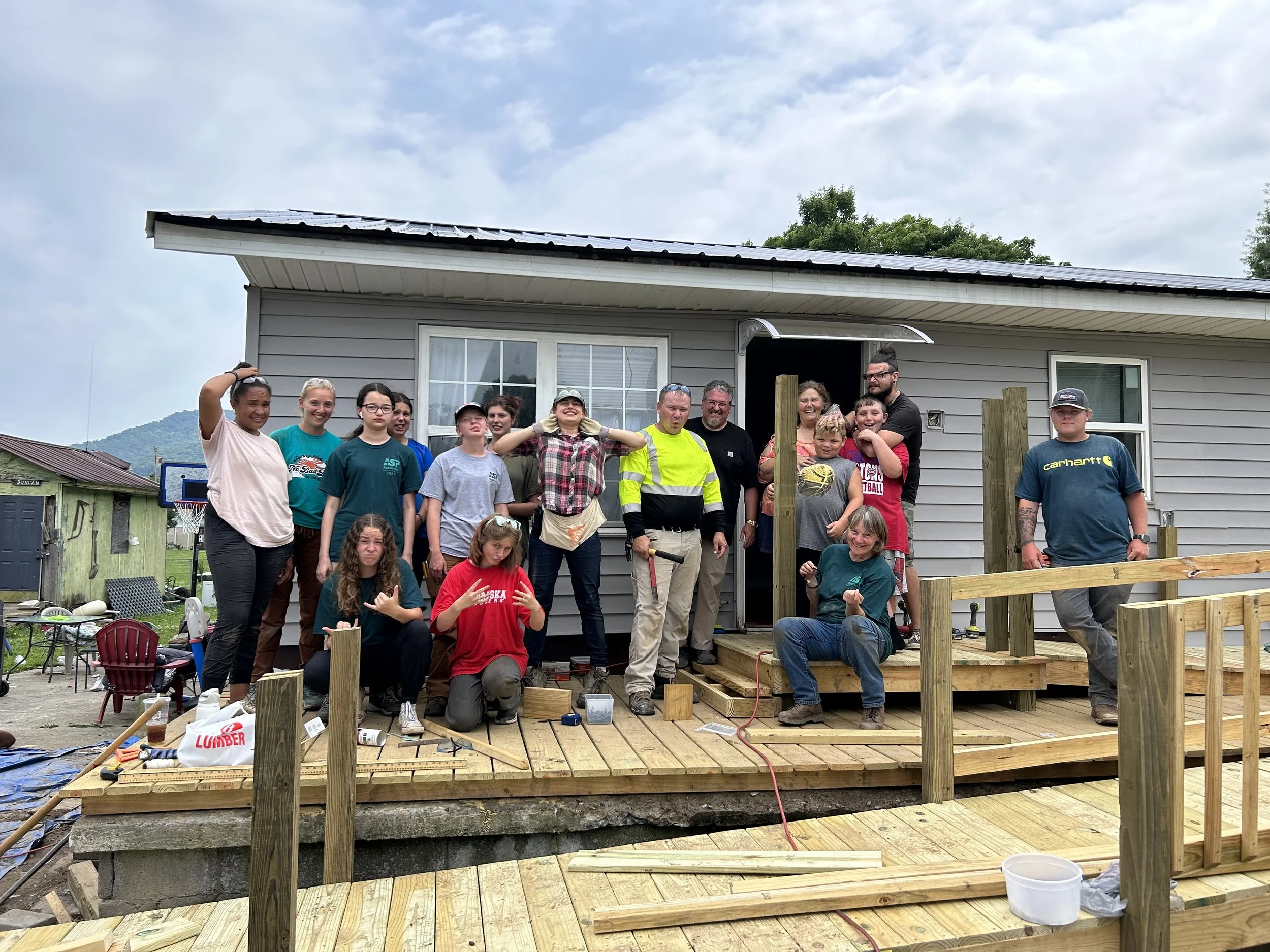 Fabric High School Trip to Appalachia