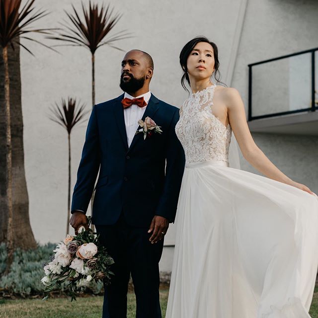 A client just sent me some sneak peak photos from her wedding last weekend and they look amazing! Congratulations to @kimshenberly and @tyre.jones on your big day!
PS. Real men hold their bride’s bouquets
Photography: @juliolemus
Hair: @hairstoriesbysue
Florals: @_handbloom