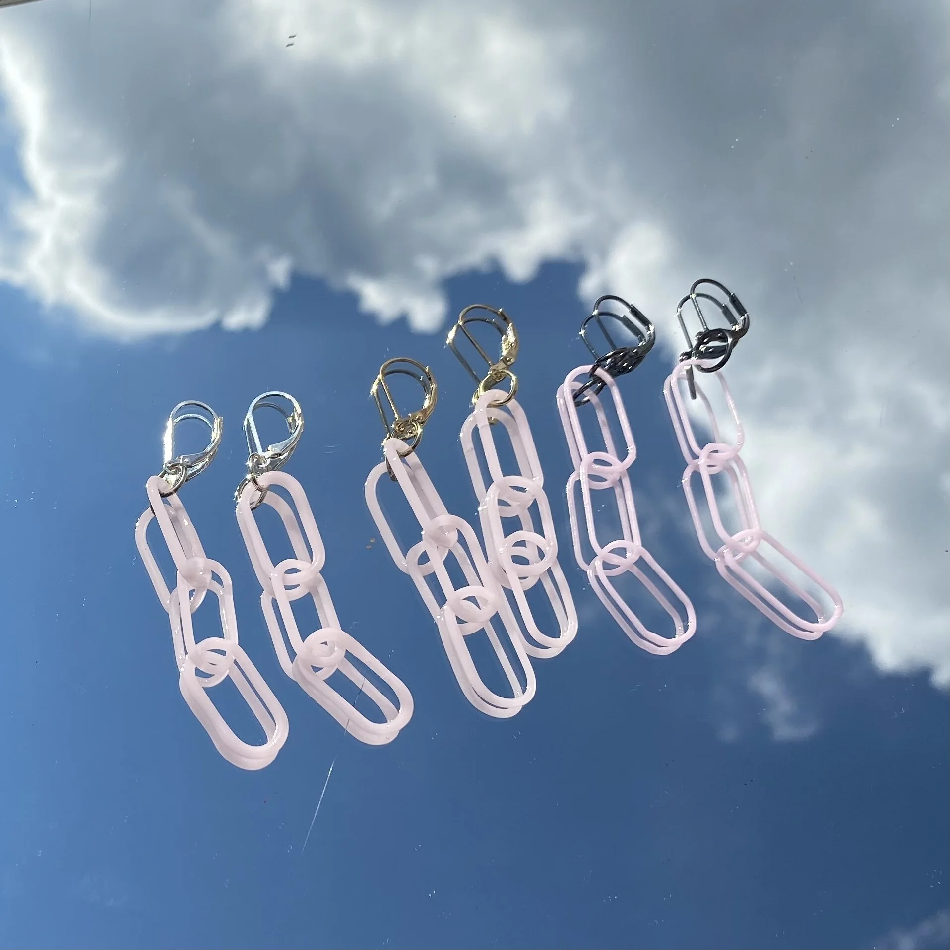 D1516C79-704F-43D6-A299-F580B267F8EC