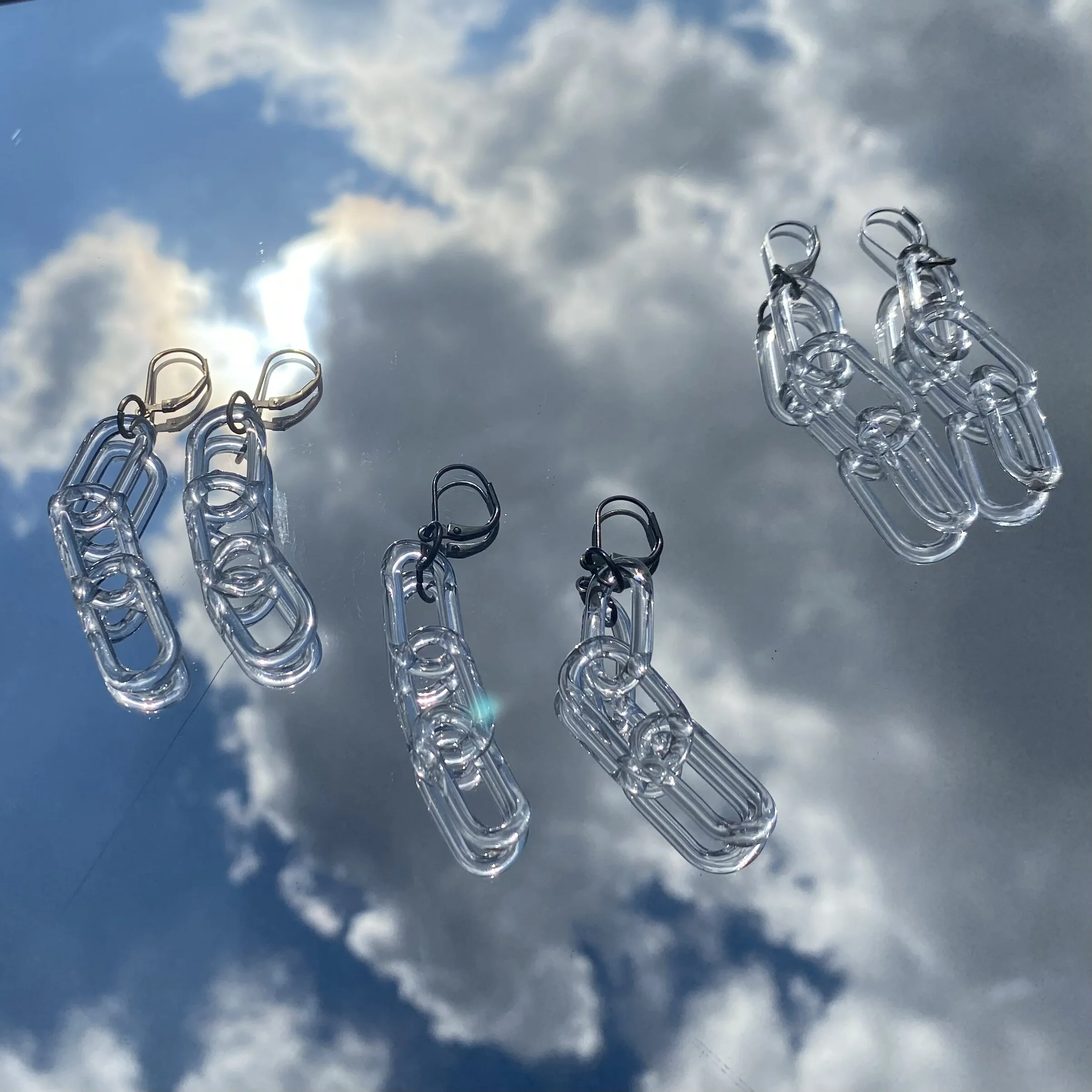 2F9303CE-5597-4760-BE3B-4EEF771440DF