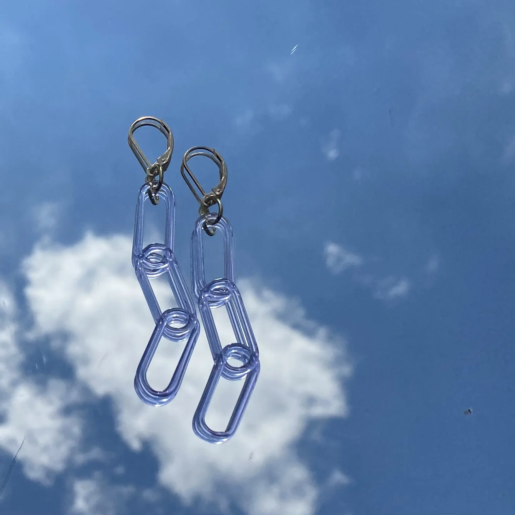 26DDCA63-90E7-4E89-B284-EC97E423966C