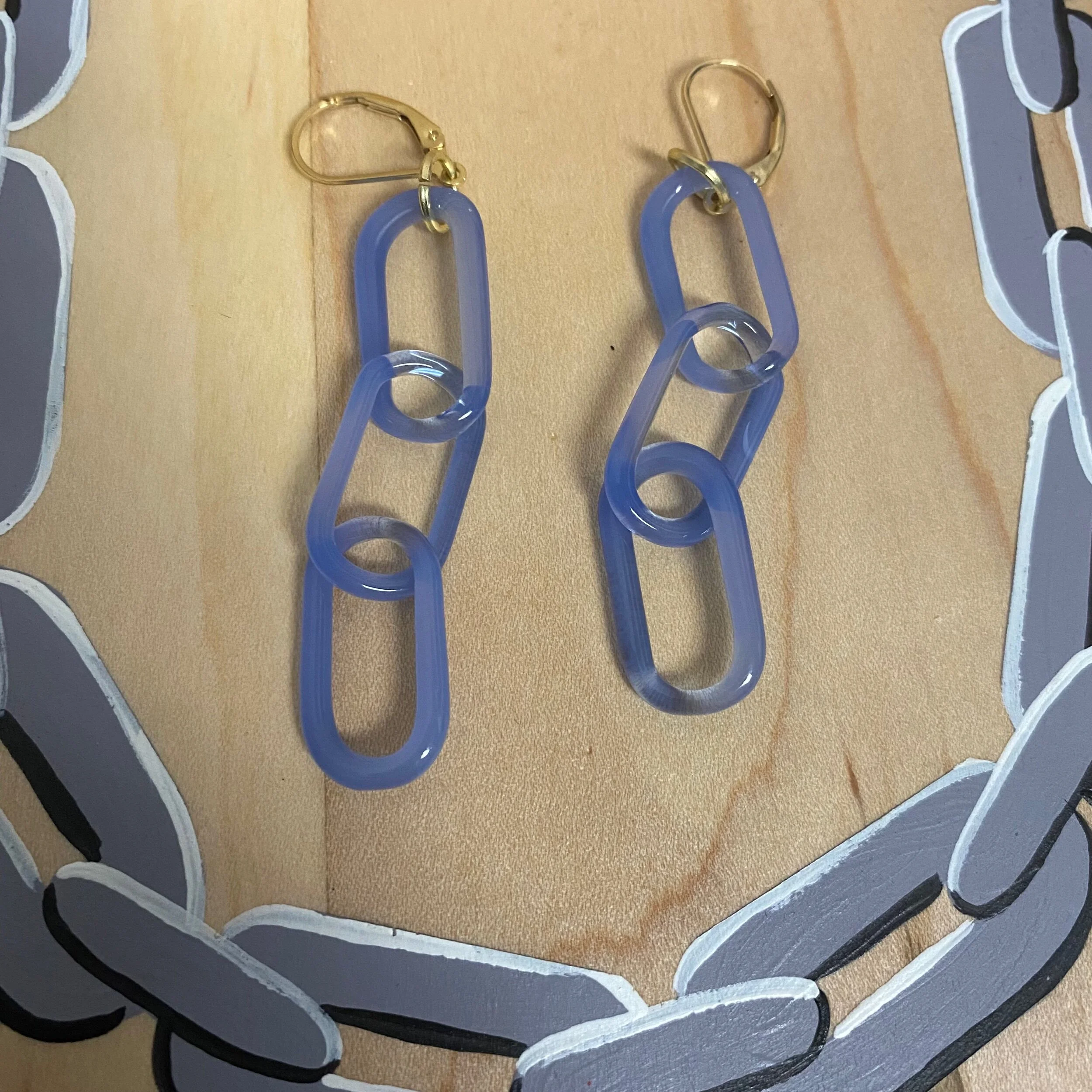 C3E5F911-609E-4E13-9388-6F9DA9892D69