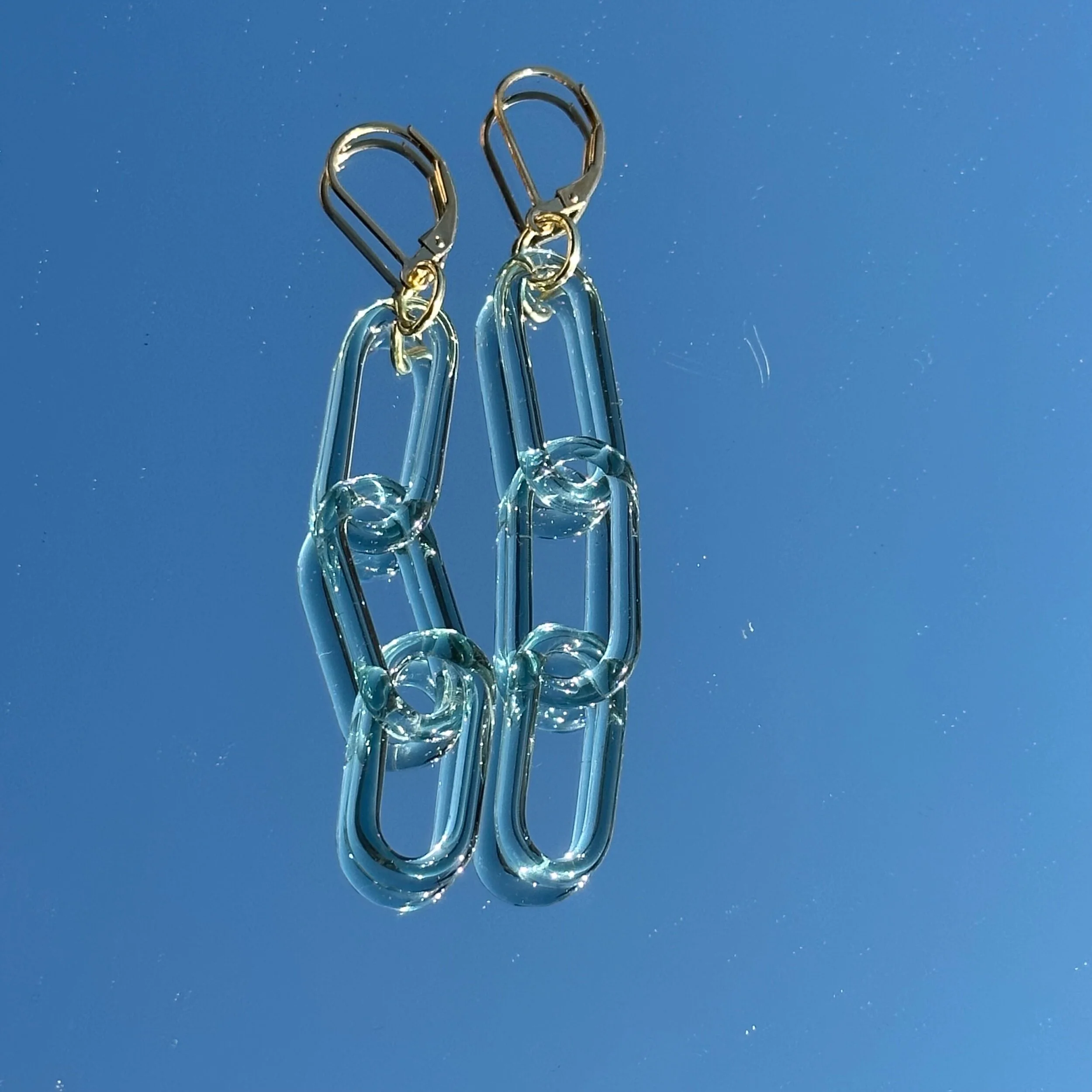 EED97E67-34F7-4A69-9A91-F03C5452FEF4