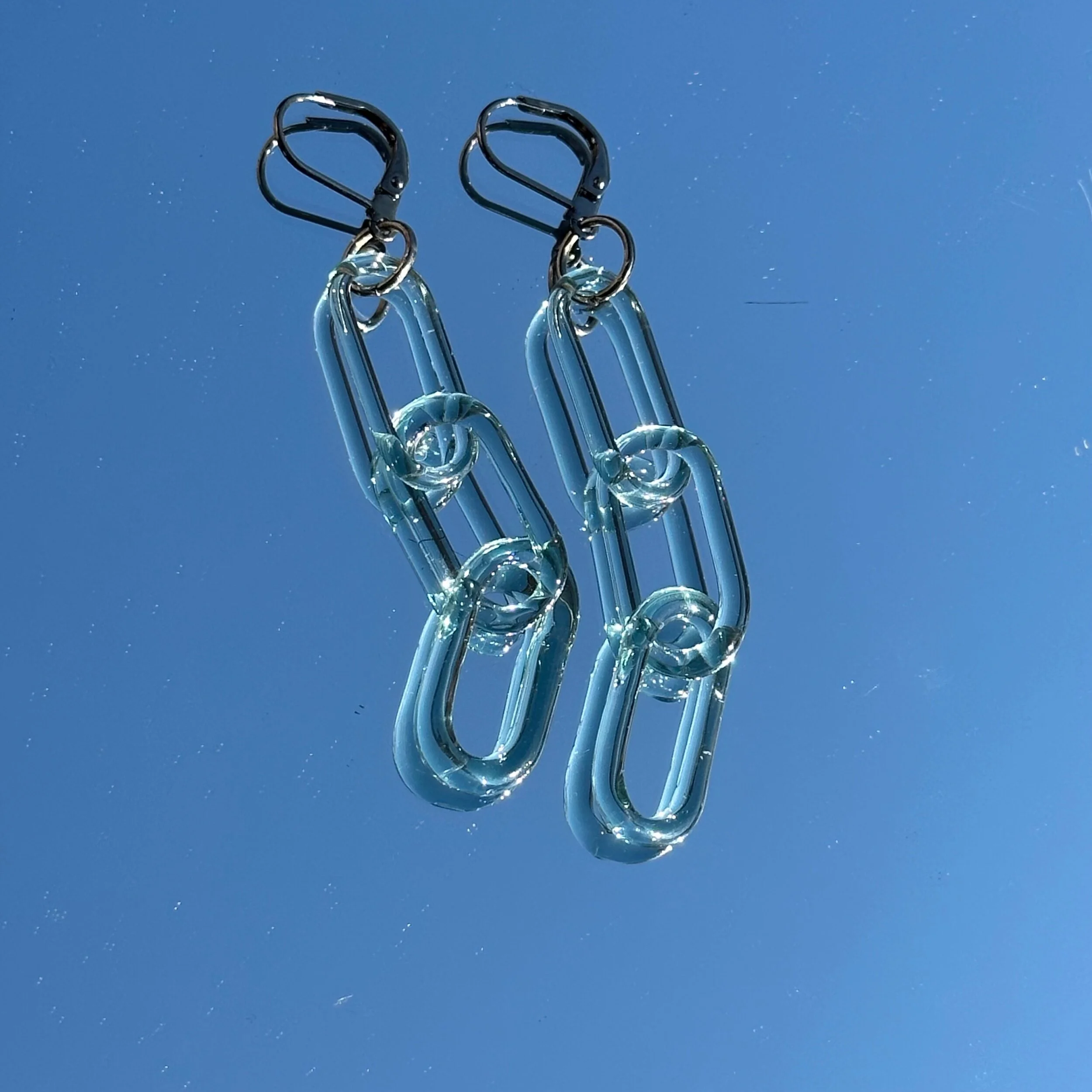 A6C029FB-C221-41B3-81B1-2E29AA4AA1E2