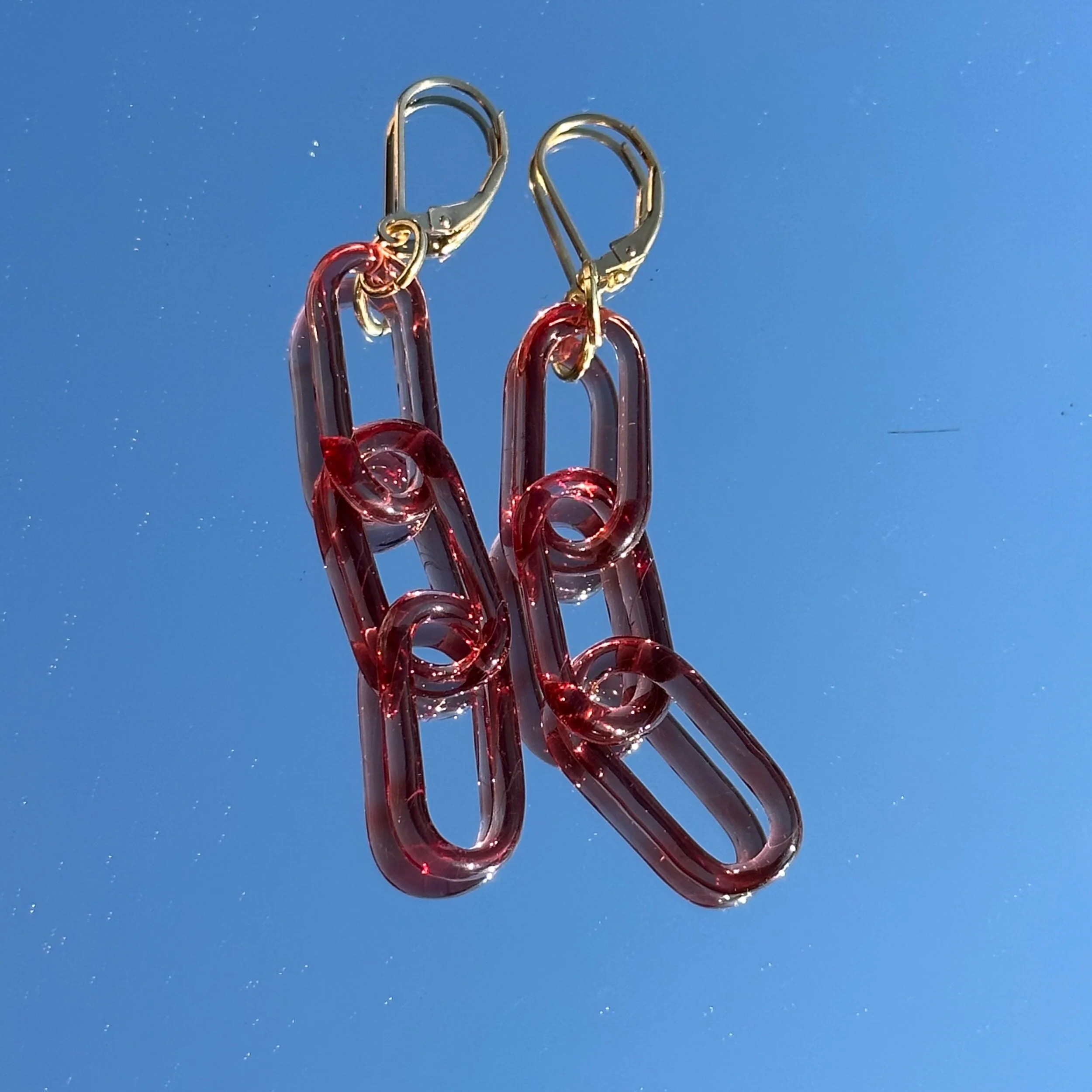 EB7F3E3E-16BE-4201-8E16-392743598703