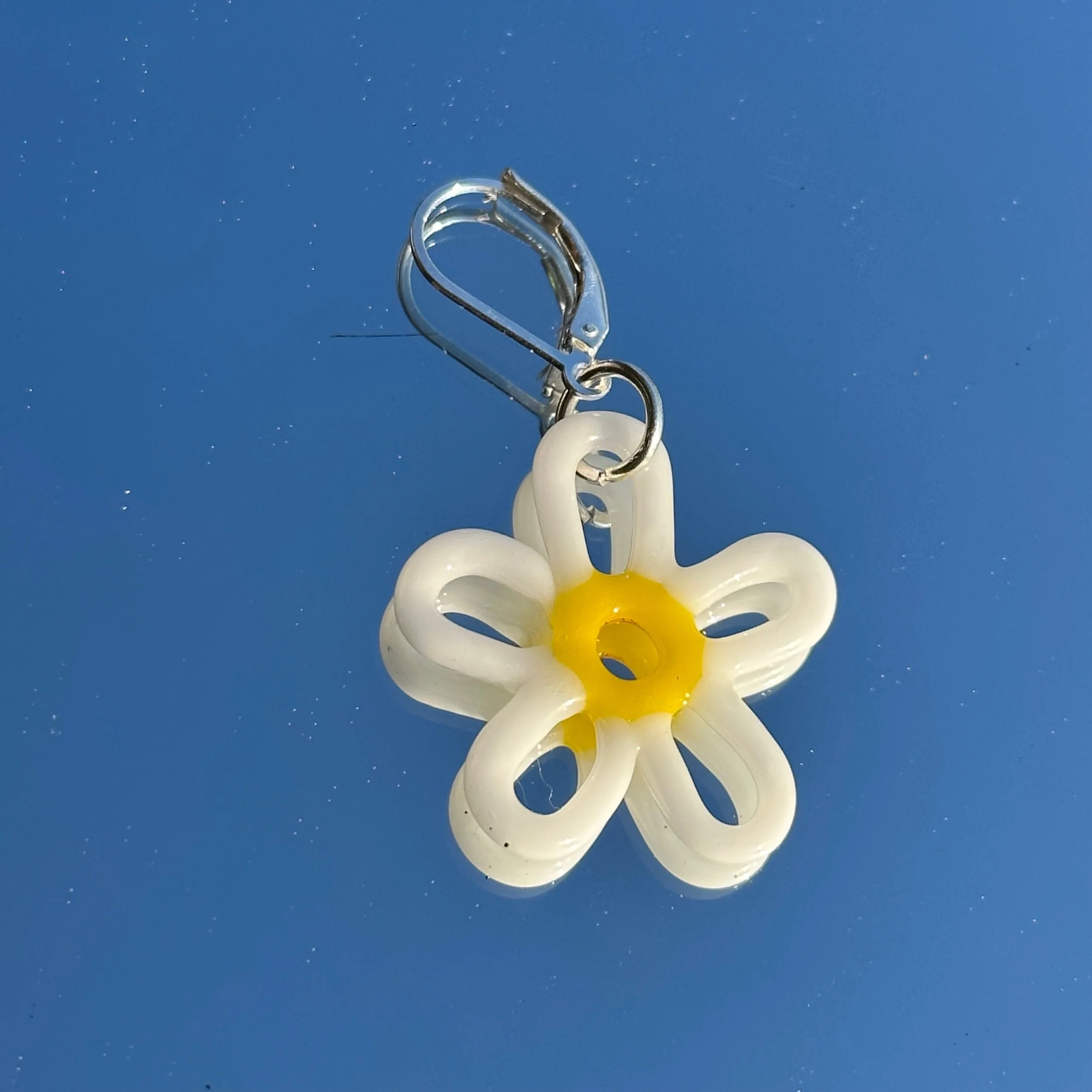 9E0CF1A0-0B4C-49D8-9FDB-A6C68BD2EEB1