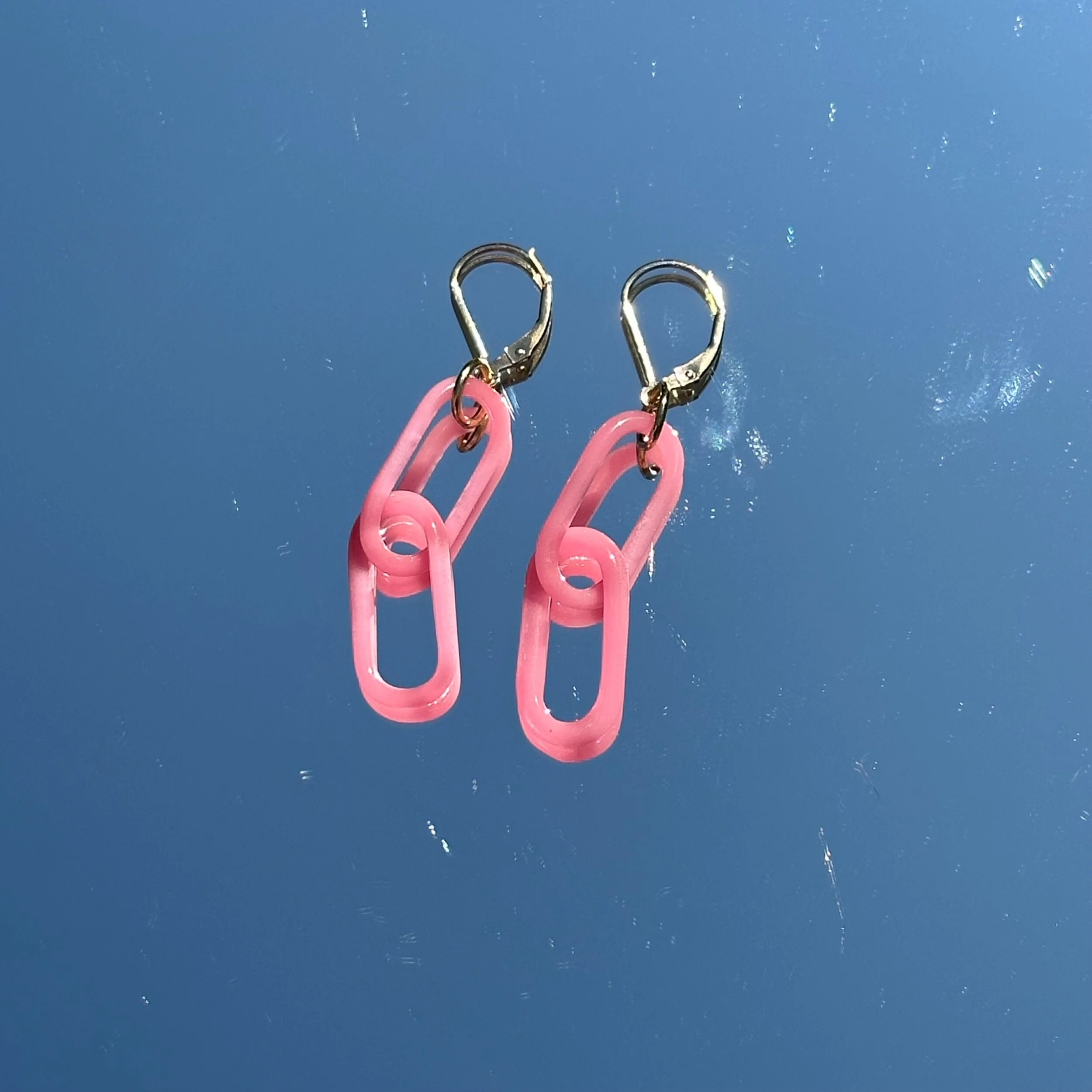 B882914E-0E2F-47C1-B75E-D5D6A3704524