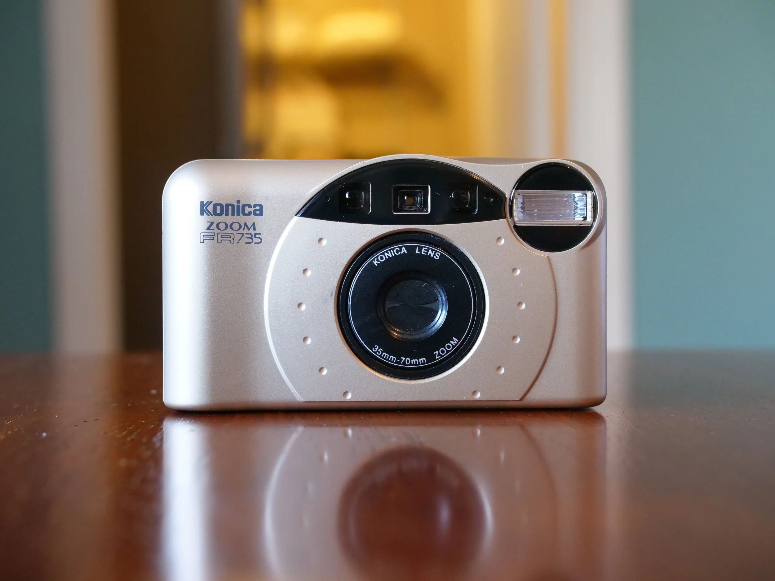 Konica Zoom FR735