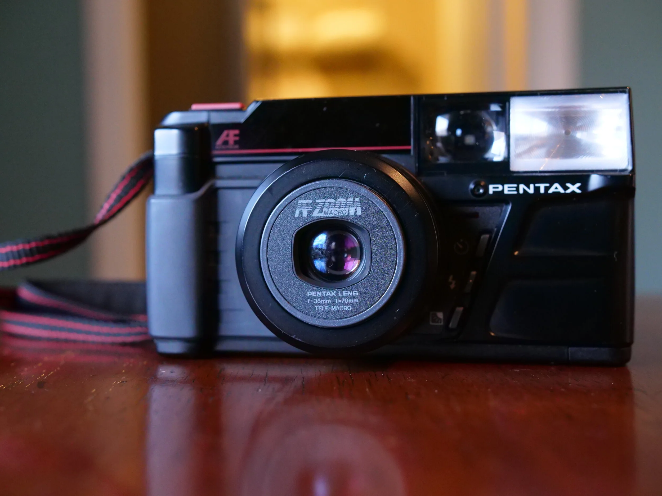 Pentax IQZoom